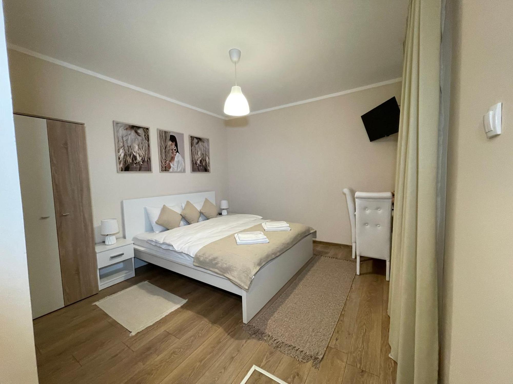 Airport Apartments Alexandra Surčin Zewnętrze zdjęcie